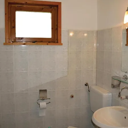Three-bedroom Holiday In Village Σπίτι διακοπών